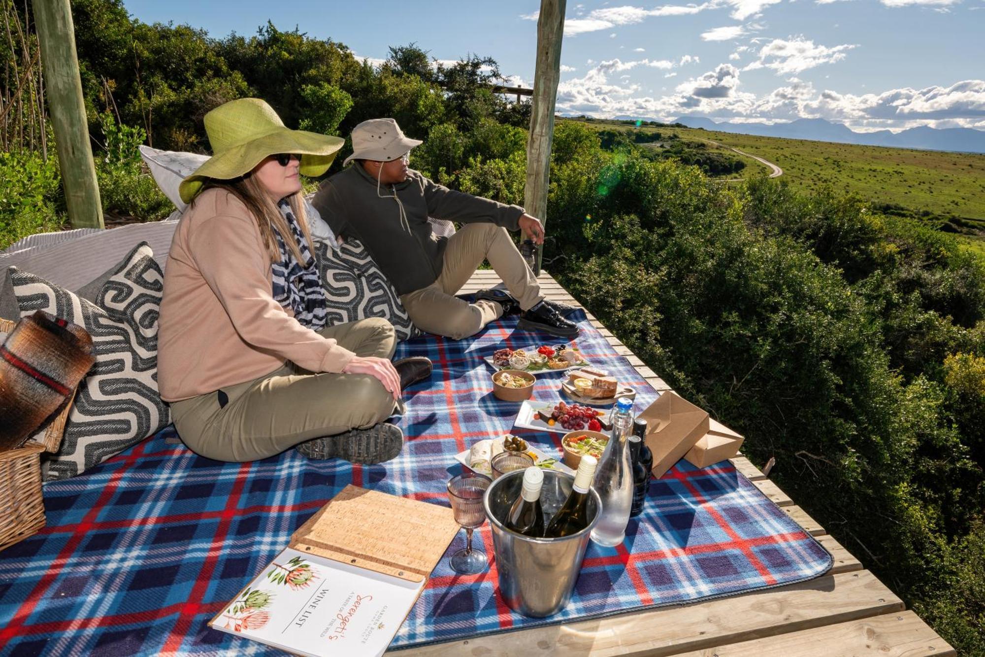 Garden Route Game Lodge Albertinia Экстерьер фото